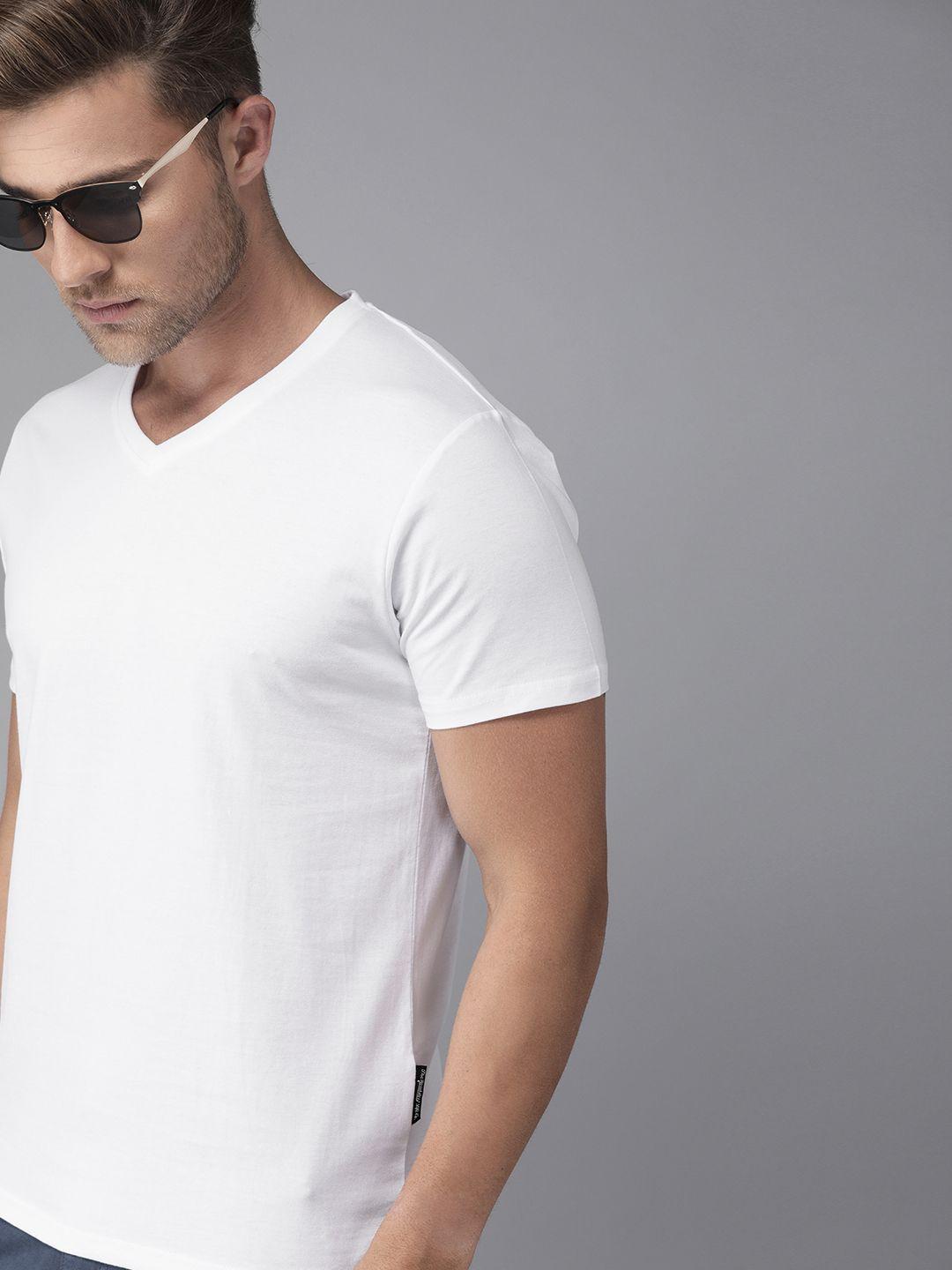 roadster men white solid v-neck t-shirt