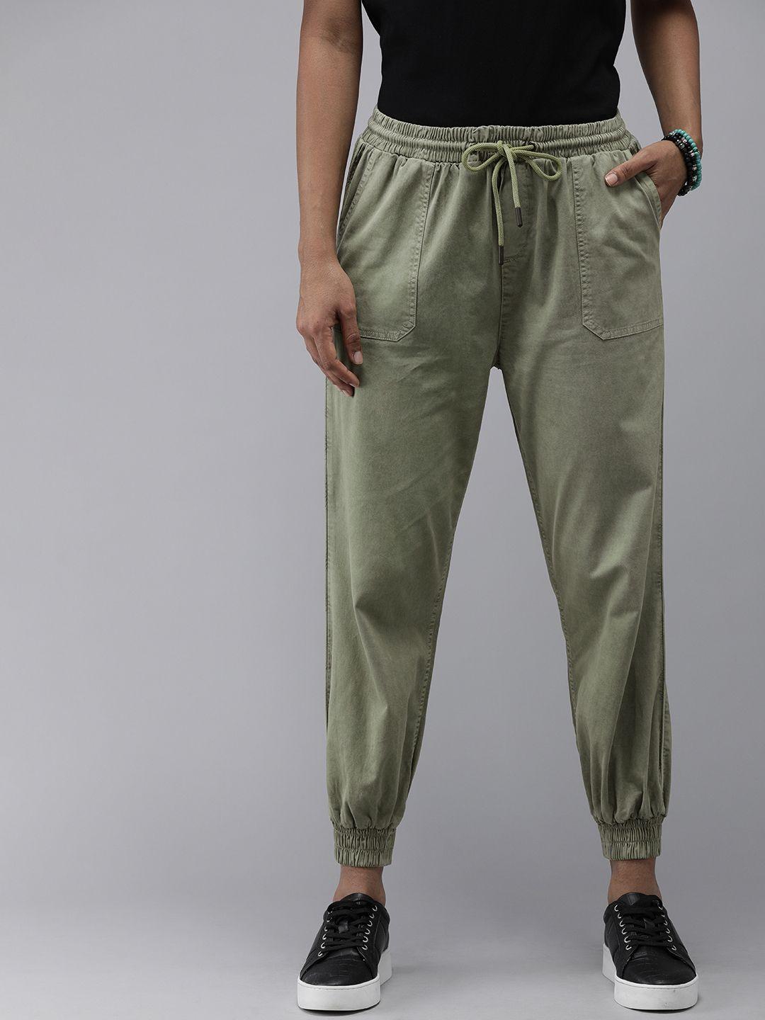 roadster women green solid jogger trousers