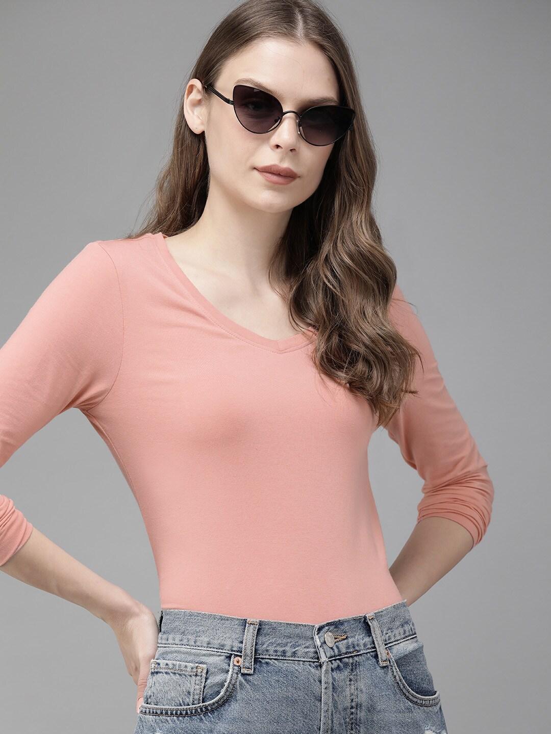 roadster women peach-coloured solid v-neck t-shirt