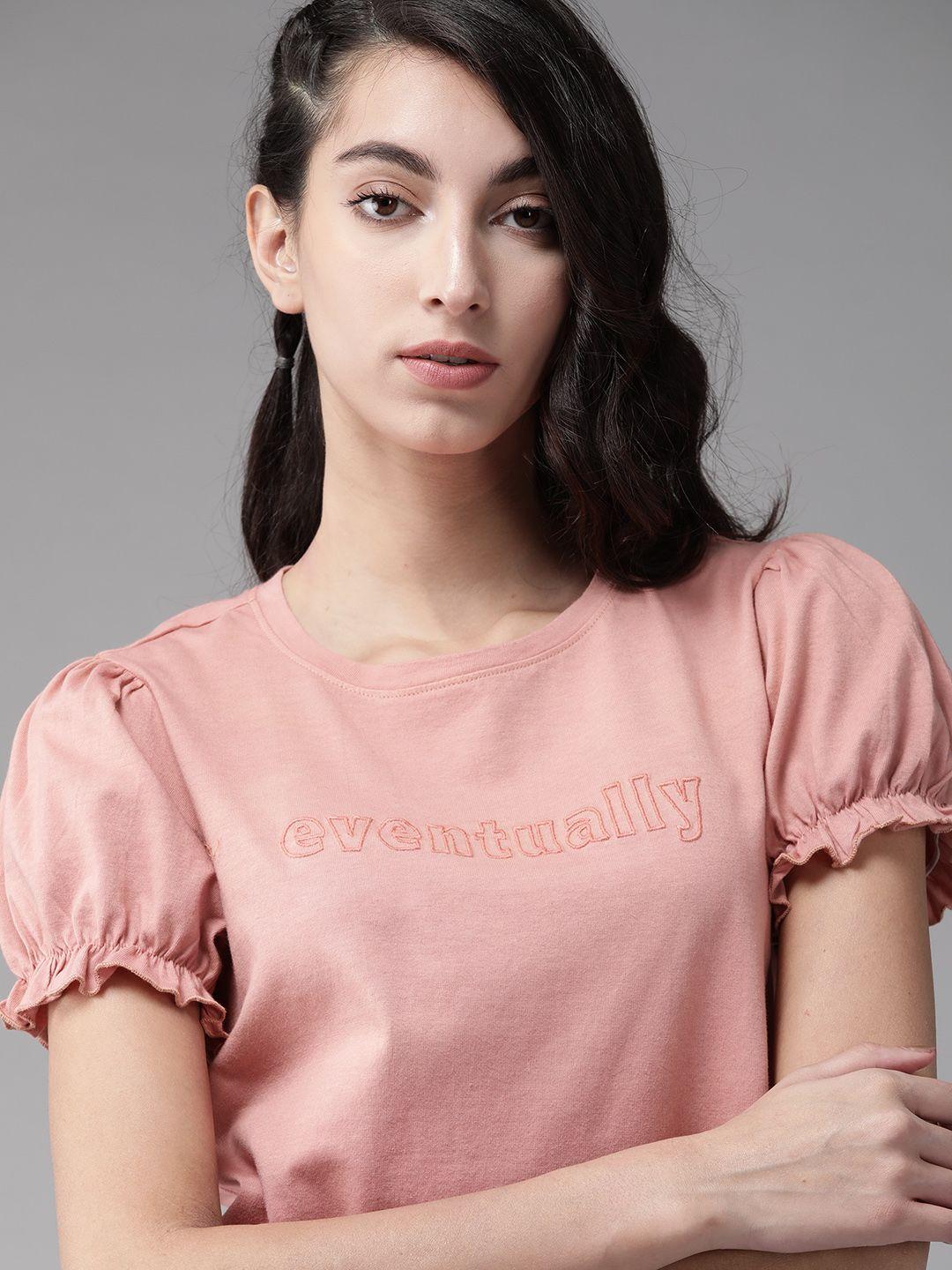 roadster women pink self-design detail pure cotton round neck t-shirt