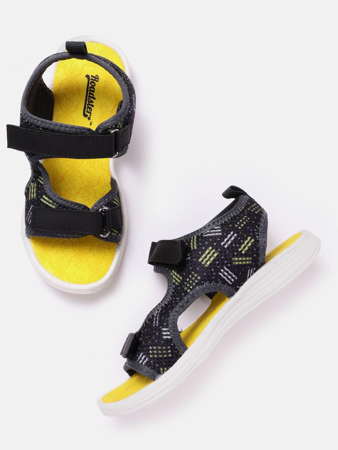 roadster women printed & woven design sports sandals