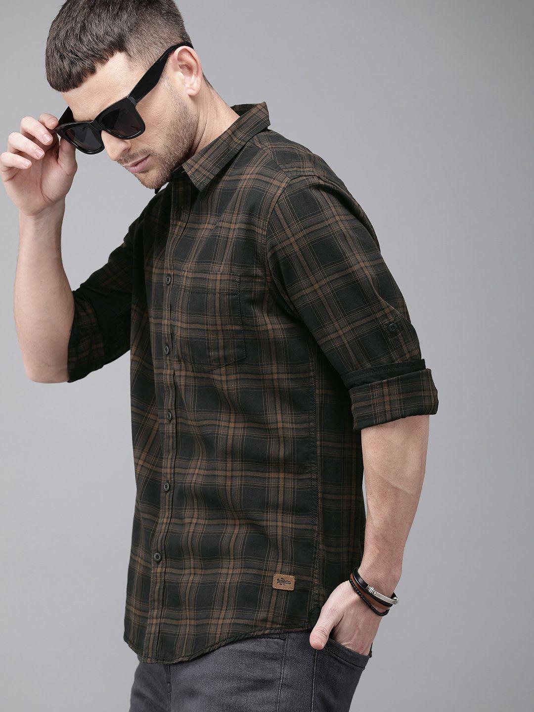 roadster men black & brown regular fit checked casual sustainable shirt