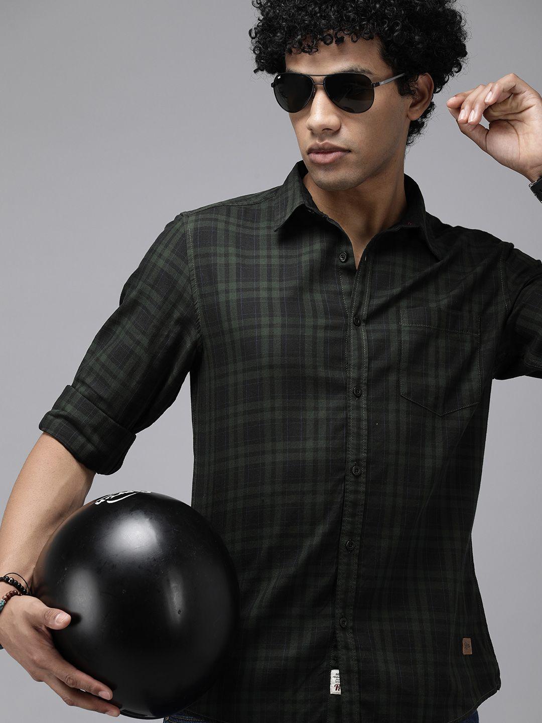roadster men black and olive tartan checked regular fit pure cotton casual shirt