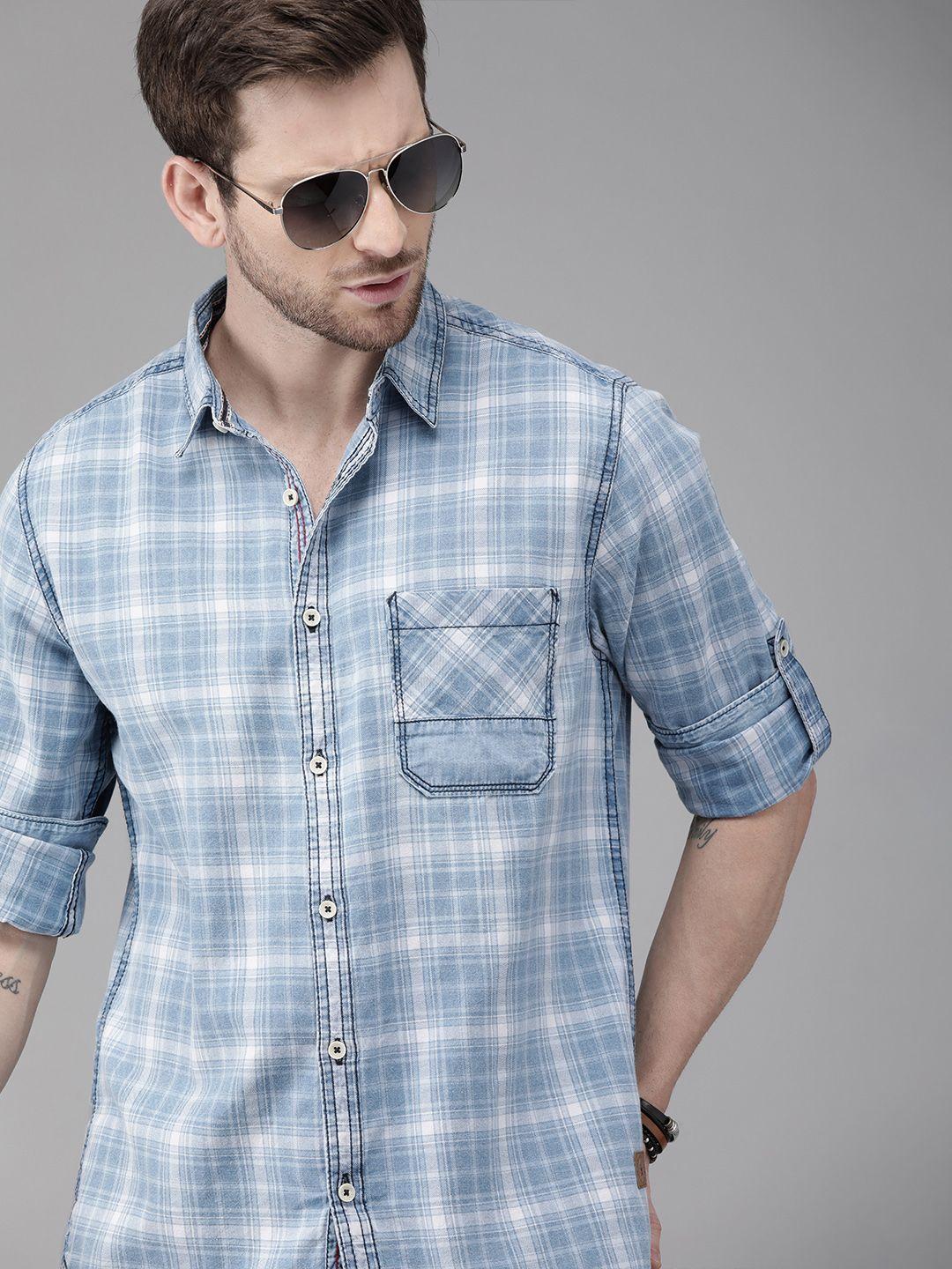 roadster men blue & white regular fit checked sustainable casual denim shirt