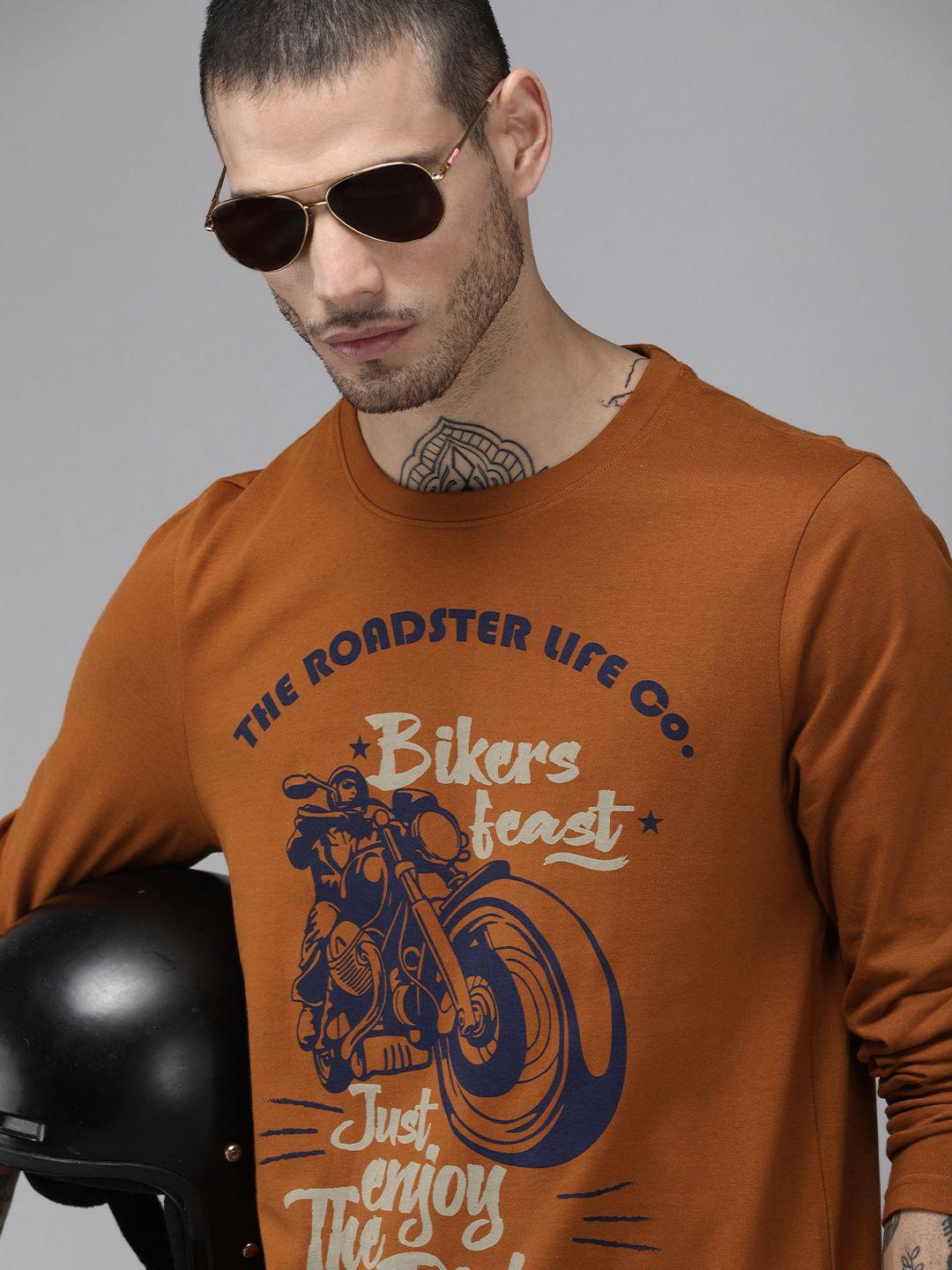 roadster men brown typography printed pure cotton t-shirt