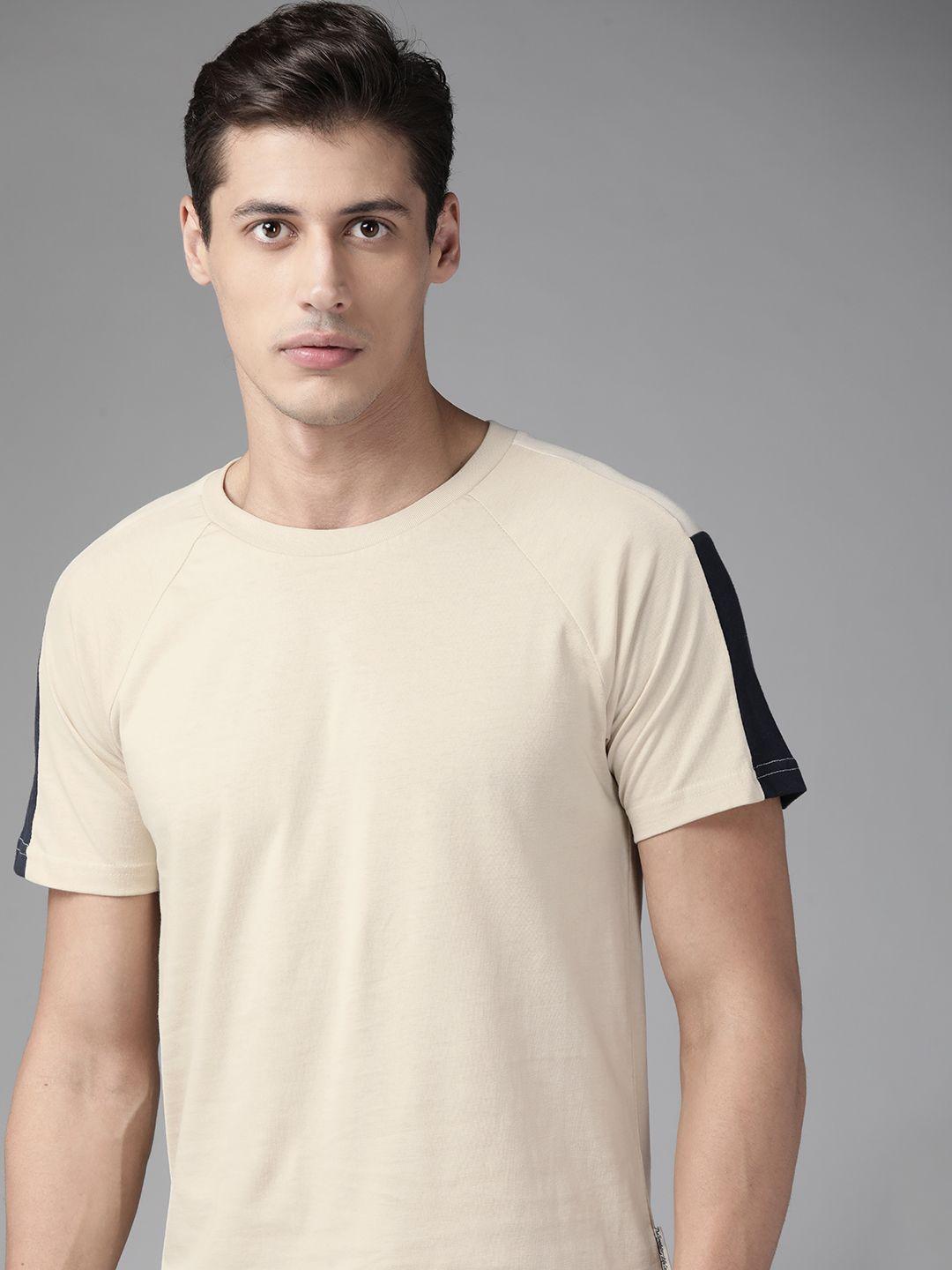 roadster men cream-coloured pure cotton solid t-shirt