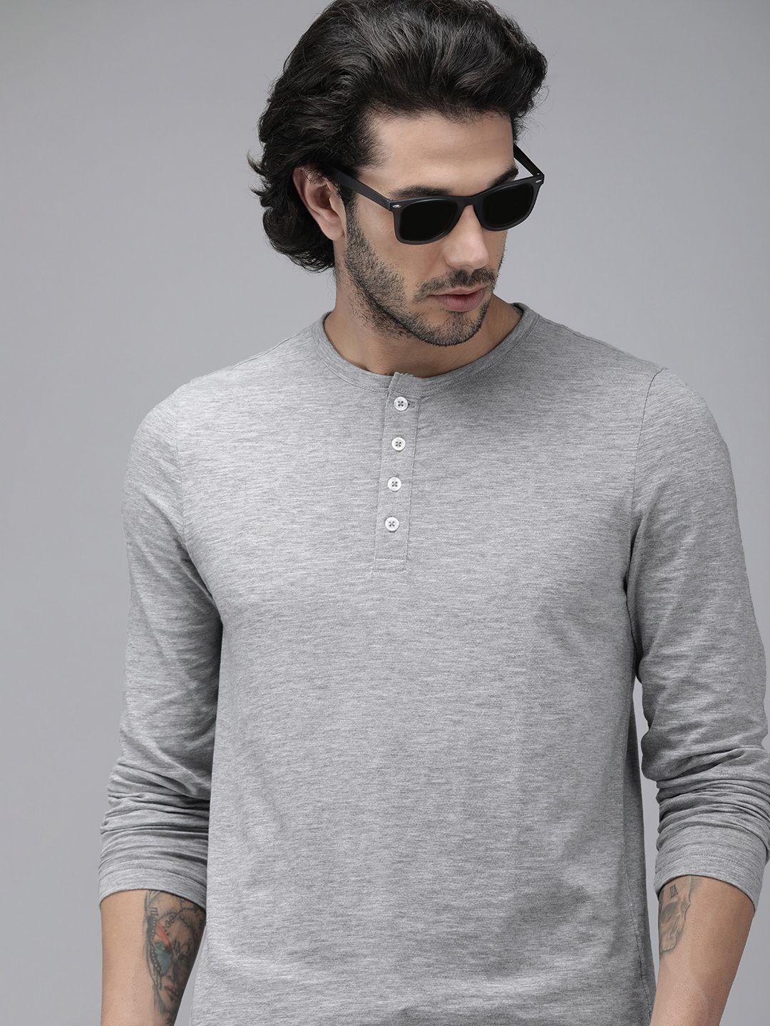 roadster men grey melange henley neck pure cotton t-shirt