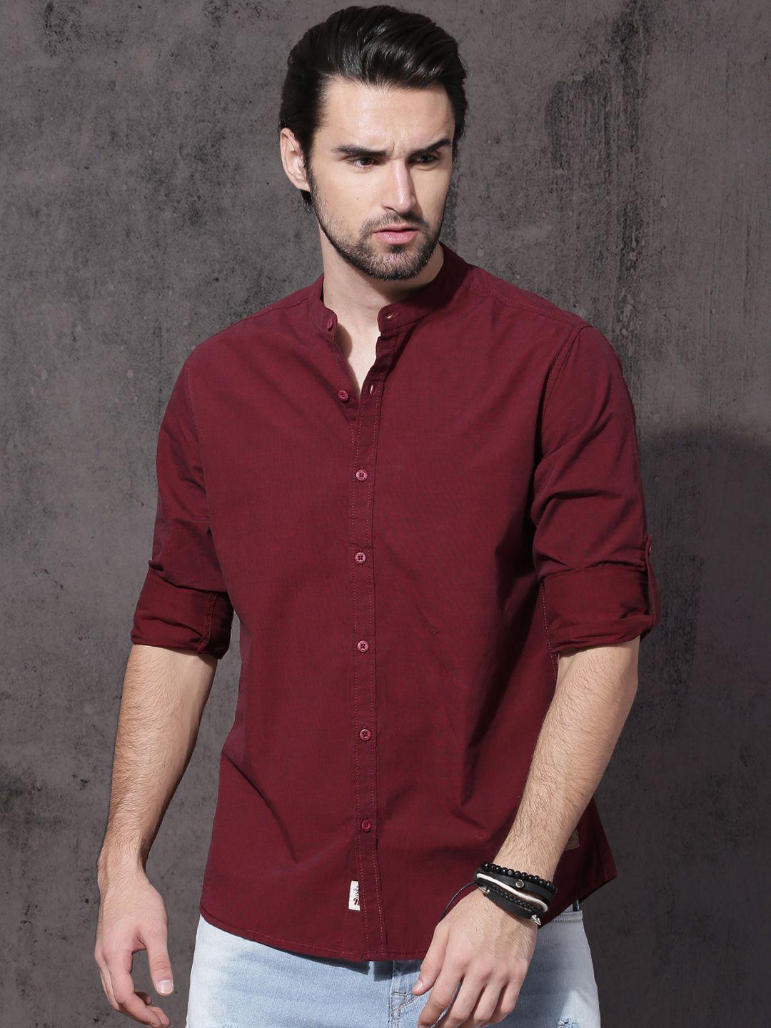 roadster men maroon slim fit solid casual shirt