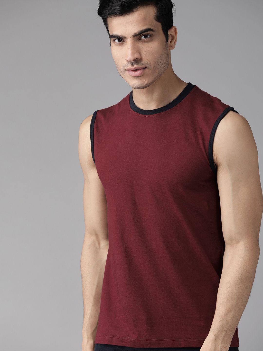 roadster men maroon solid round neck t-shirt