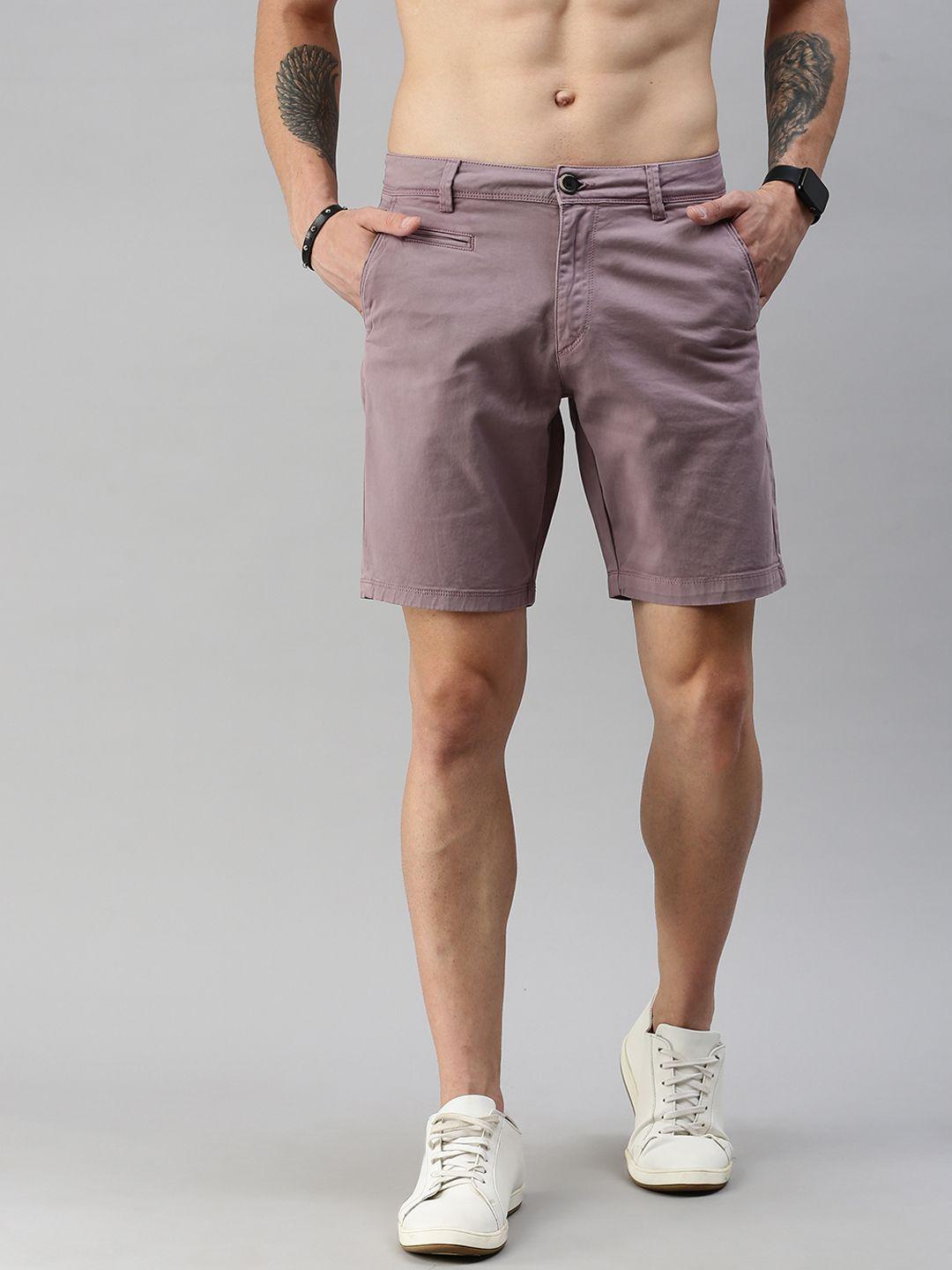 roadster men mauve solid regular fit chino shorts
