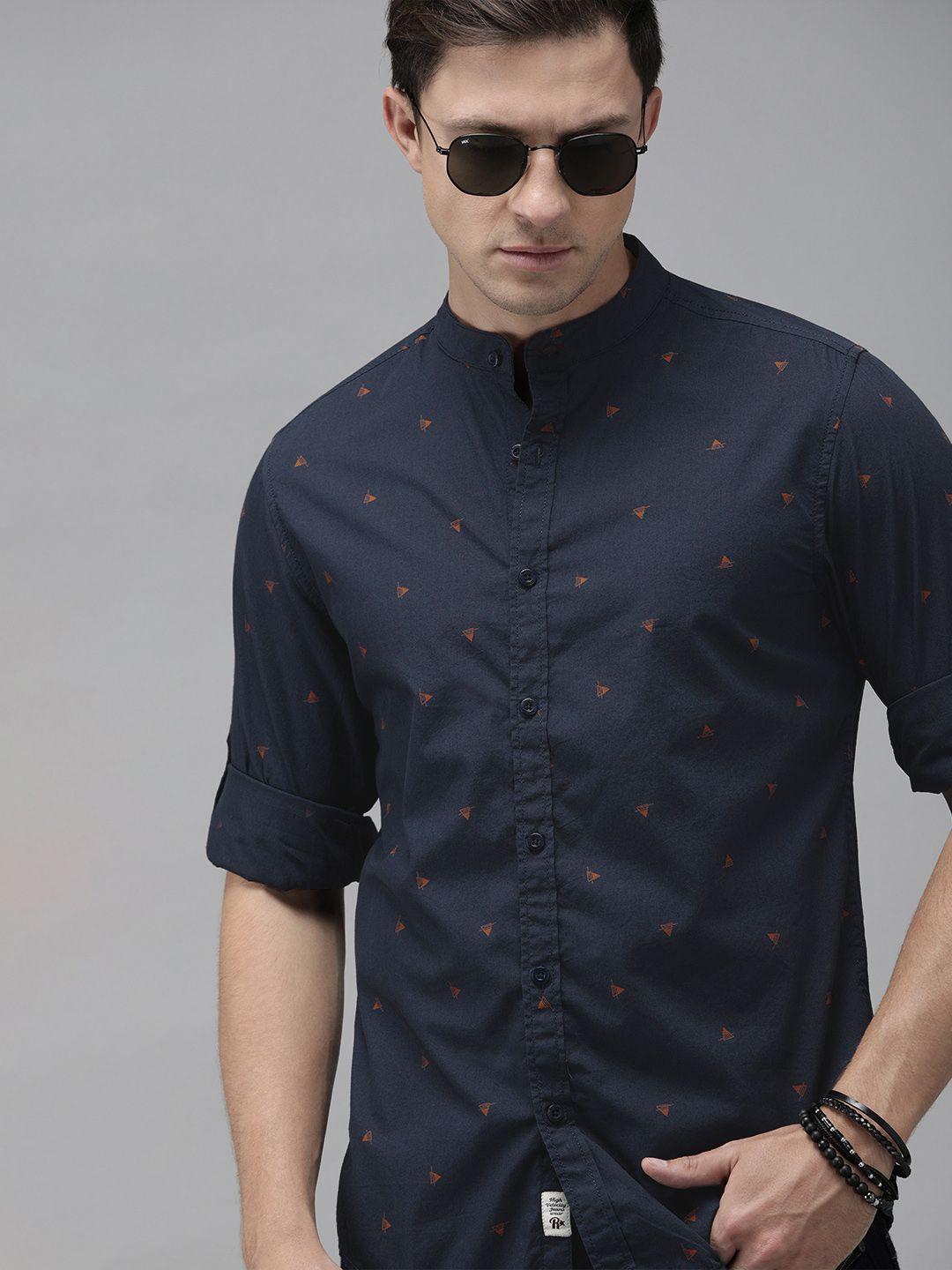 roadster men navy blue & red regular fit printed casual sustainable shirt