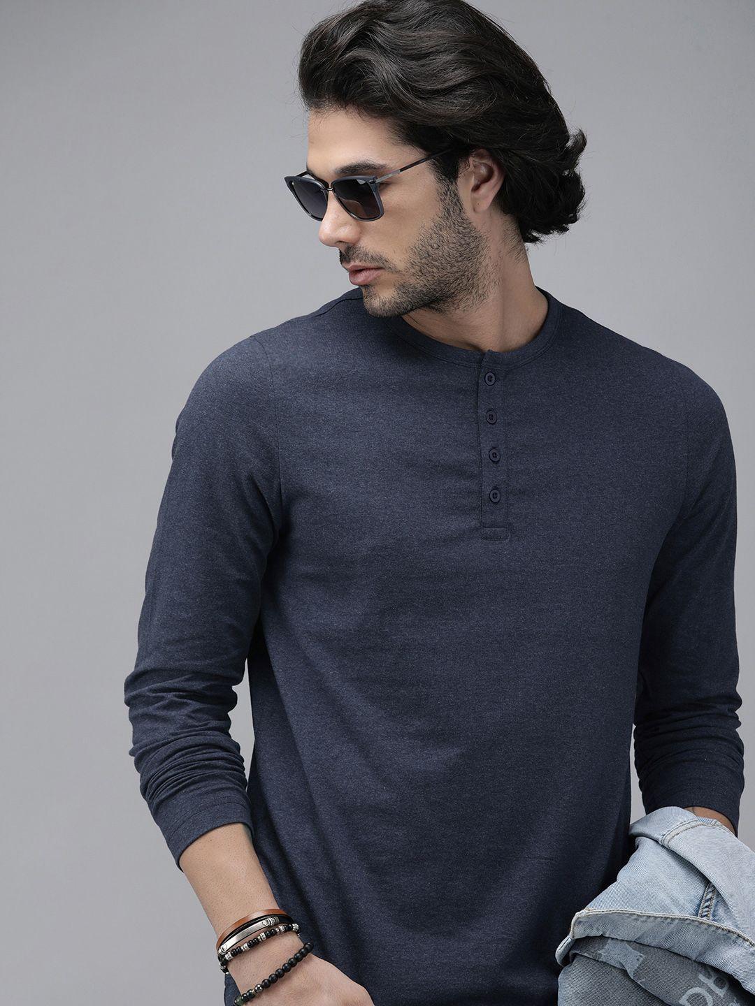 roadster men navy blue henley neck solid pure cotton t-shirt