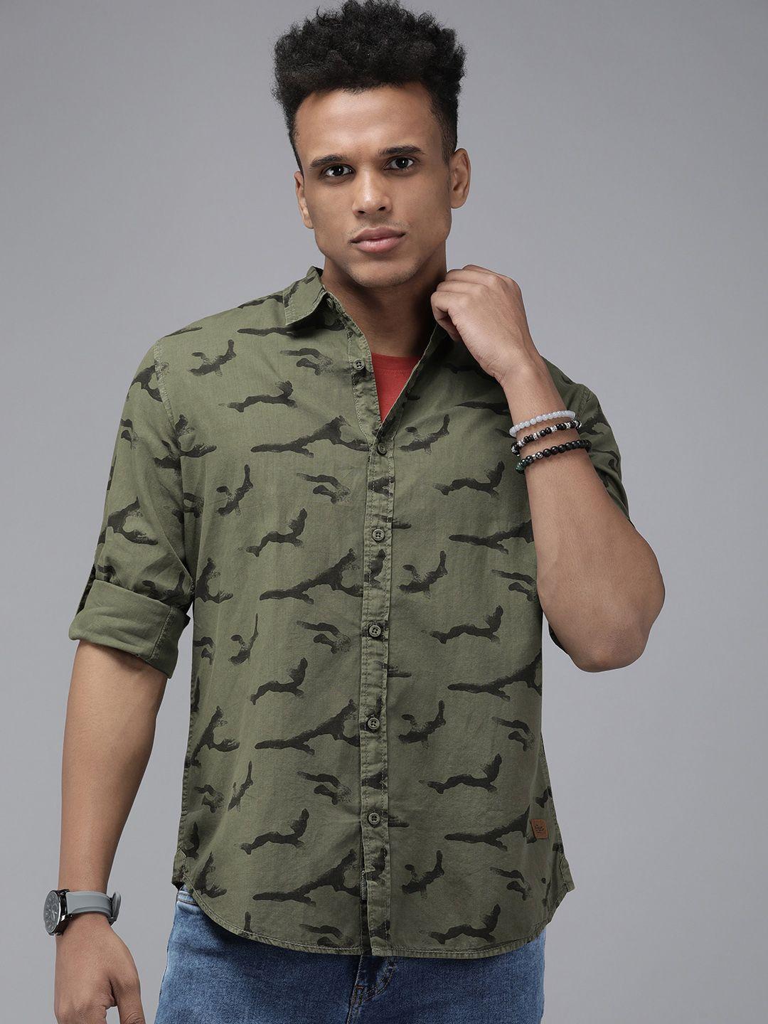 roadster men olive green pure cotton classic abstract printed casual shirt