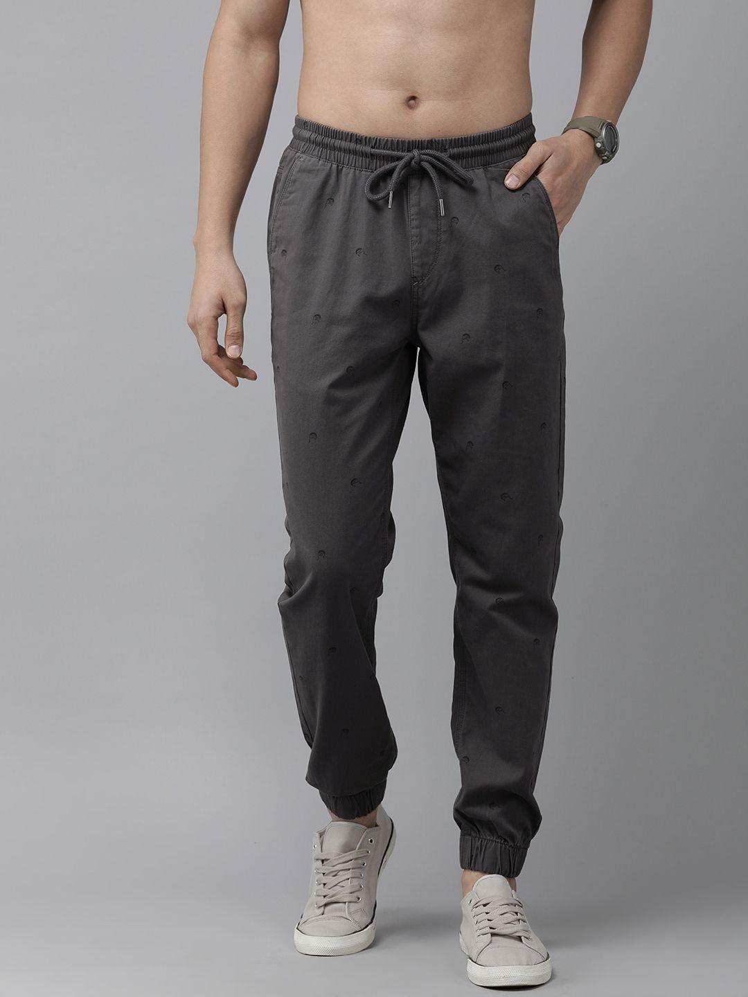 roadster men pure cotton conversational printed pleated joggers trousers