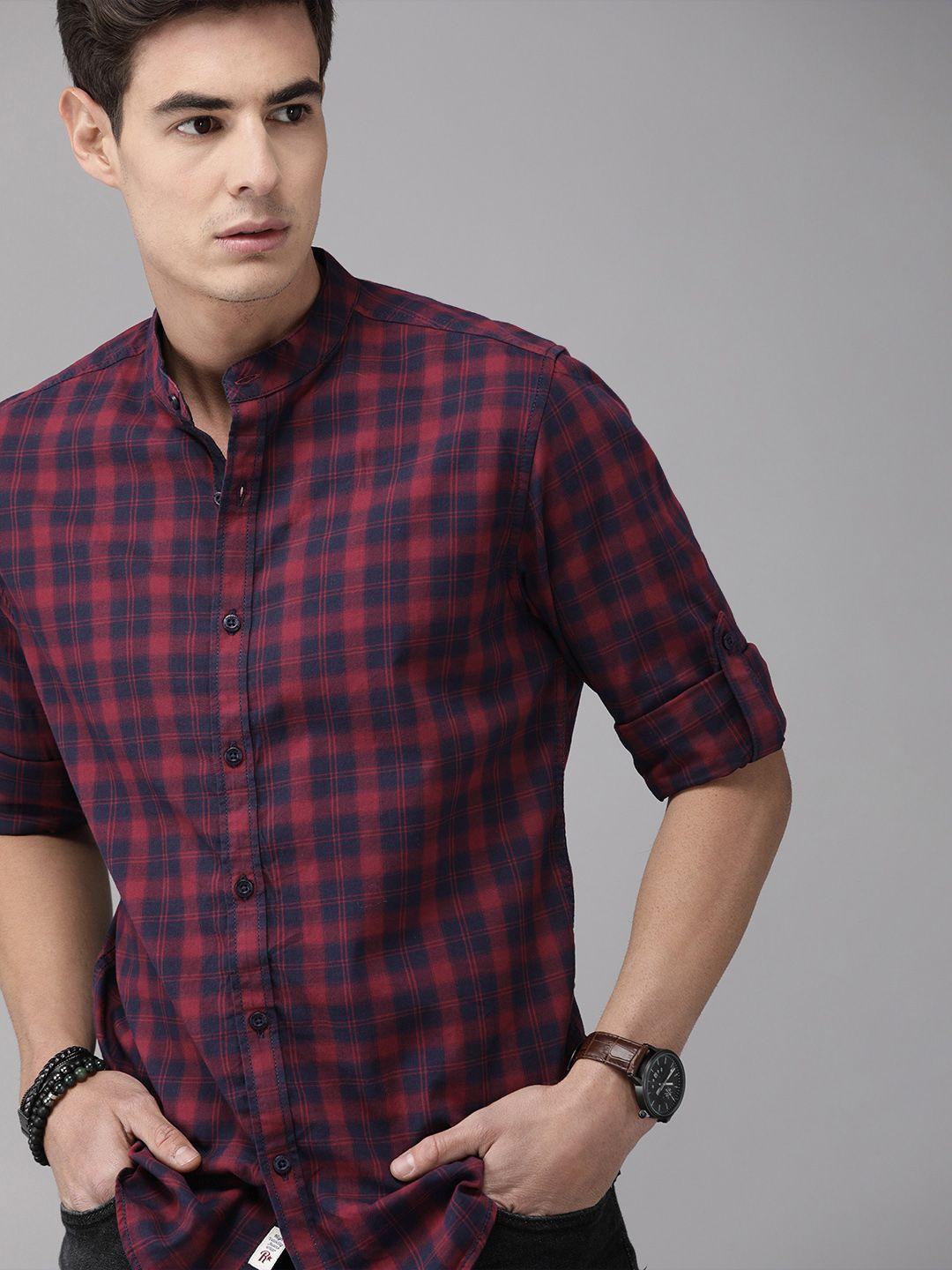 roadster men red & navy blue regular fit checked sustainable casual shirt