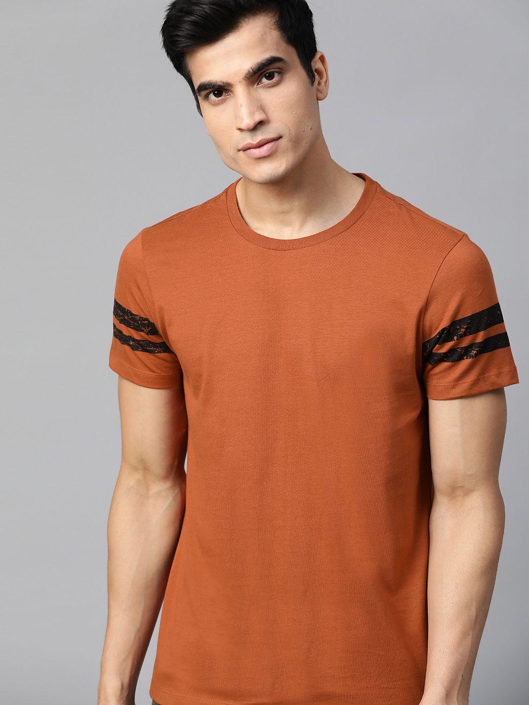 roadster men rust brown solid round neck t-shirt