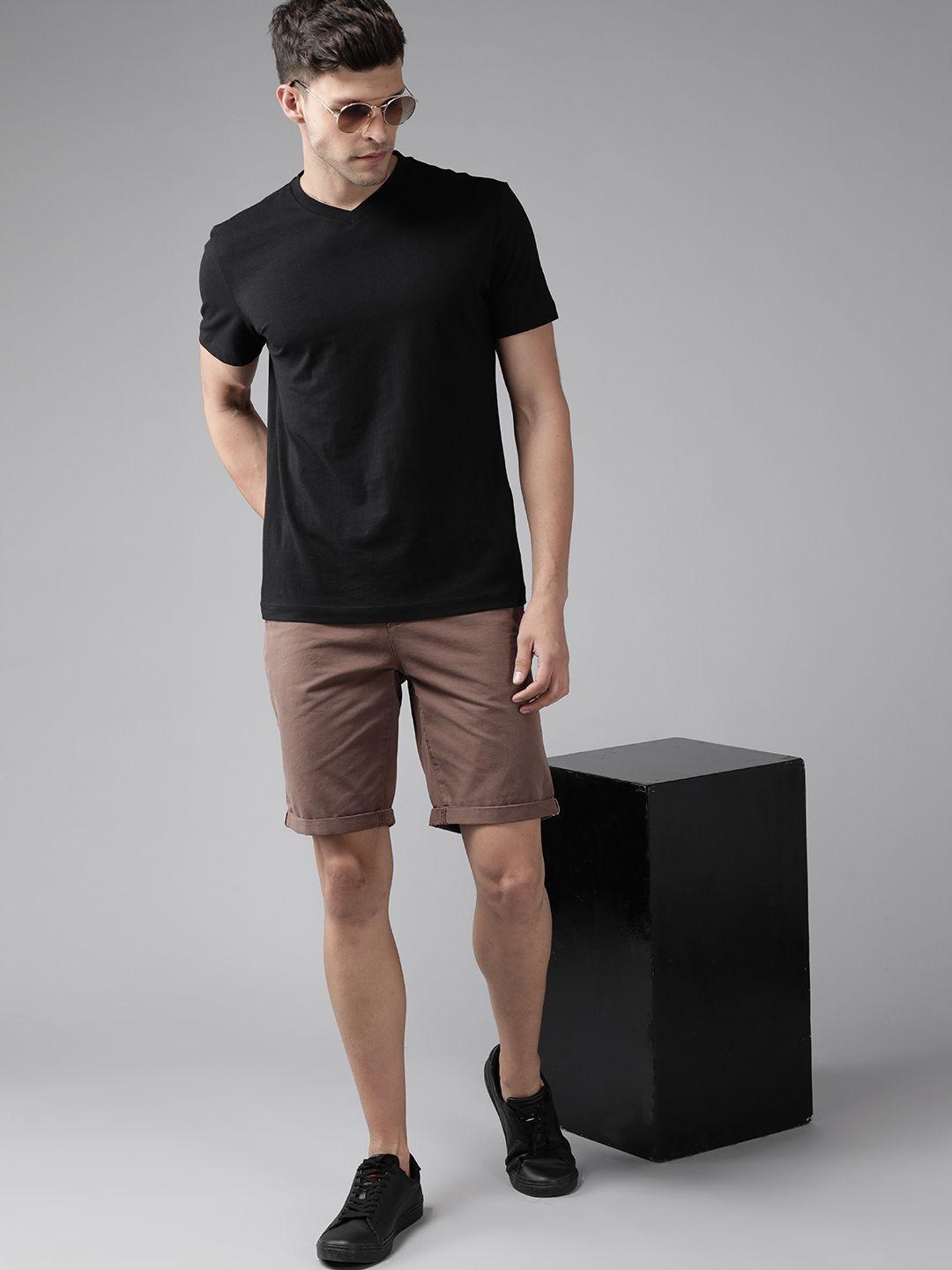 roadster men taupe solid cotton chino shorts