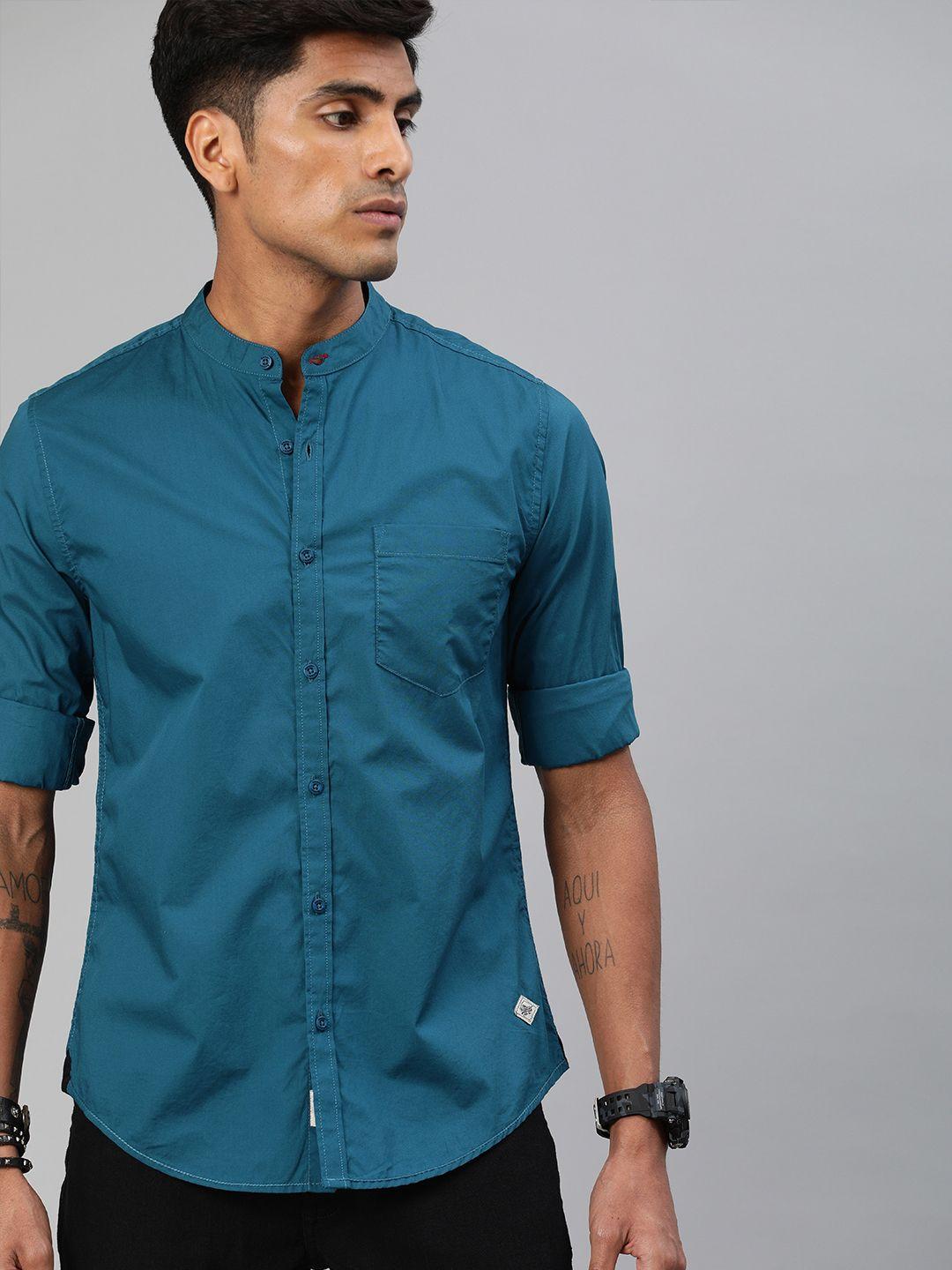 roadster men teal blue regular fit solid sustainable casual shirt