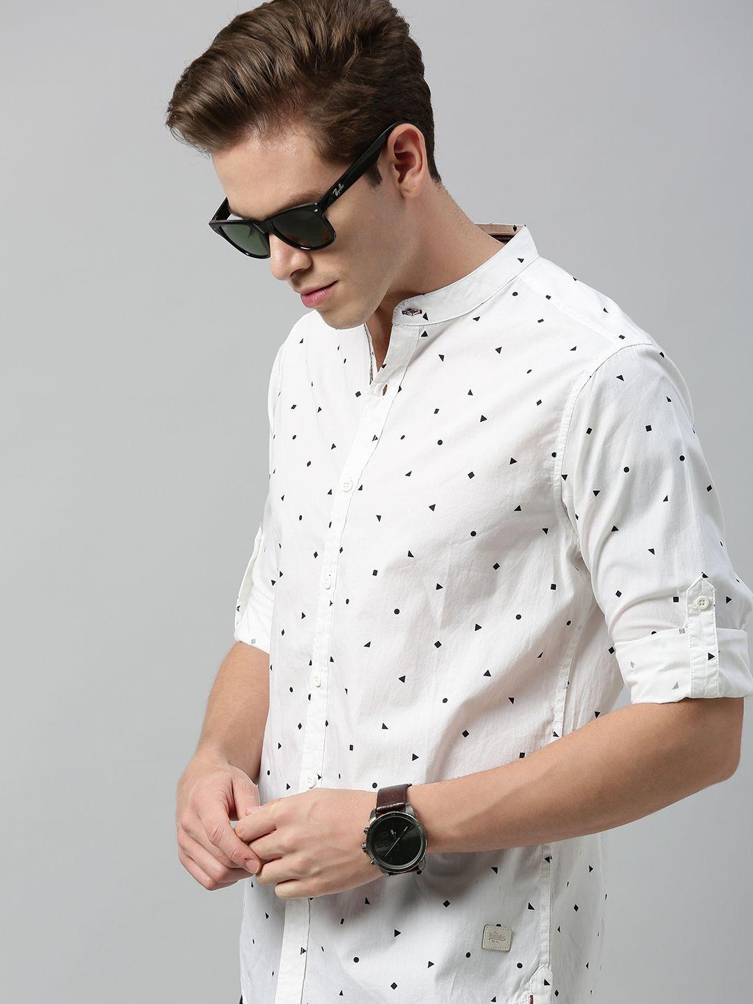 roadster men white & black regular fit printed casual sustainable shirt