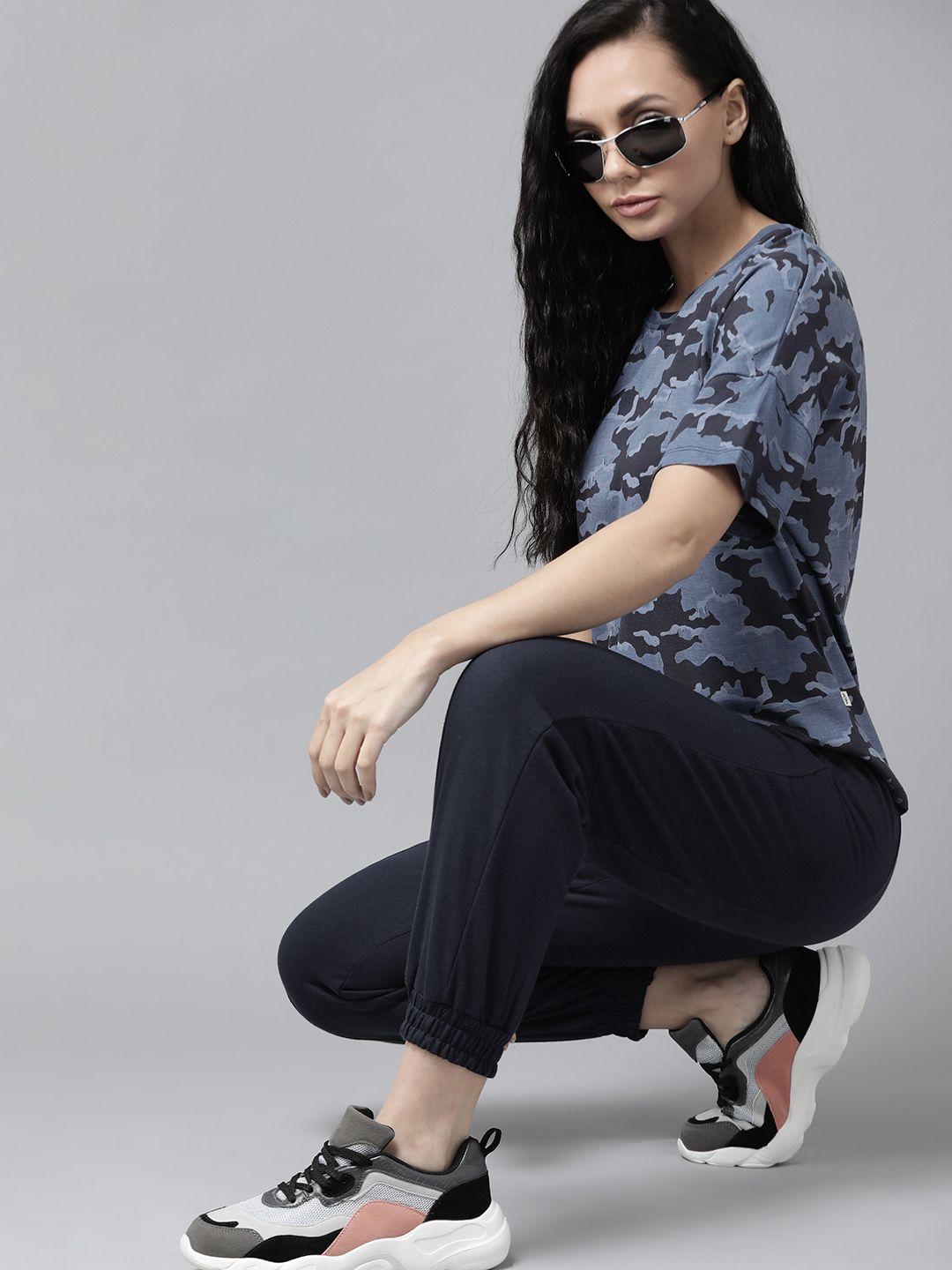 roadster women blue camouflage print t-shirt with solid trousers