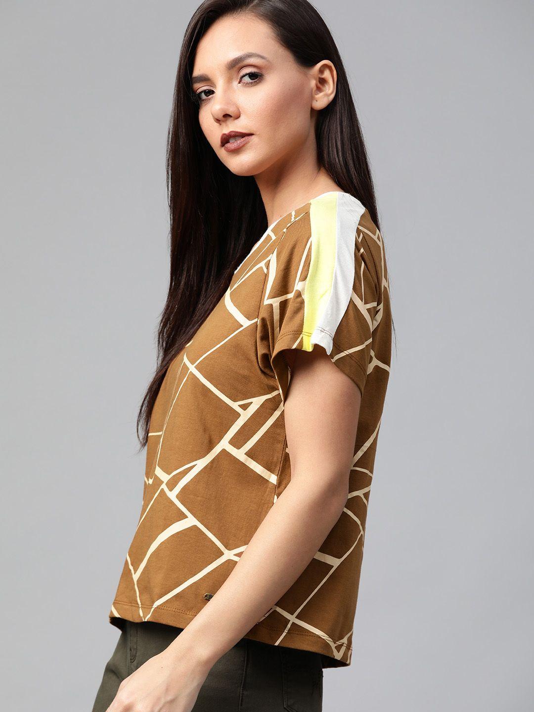 roadster women brown & cream-coloured printed round neck t-shirt