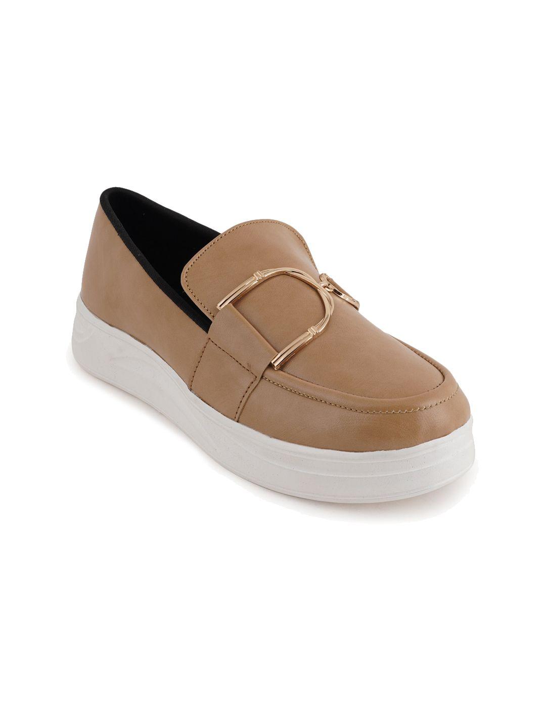 roadster women casual loafers