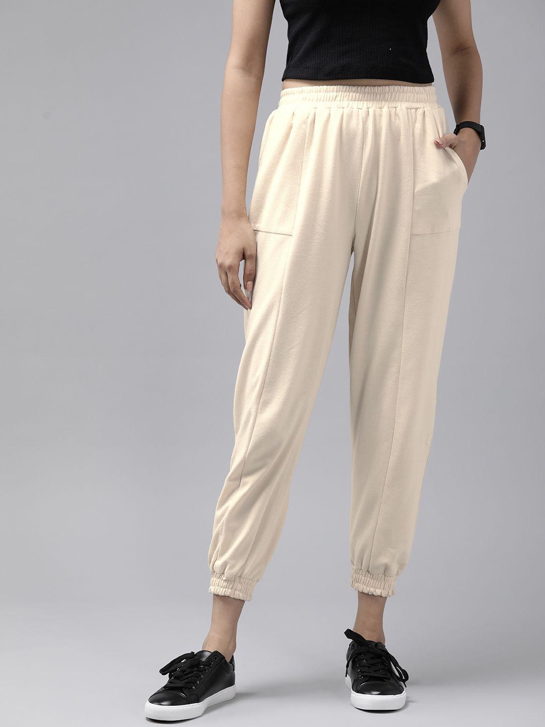 roadster women cream-coloured solid cropped joggers