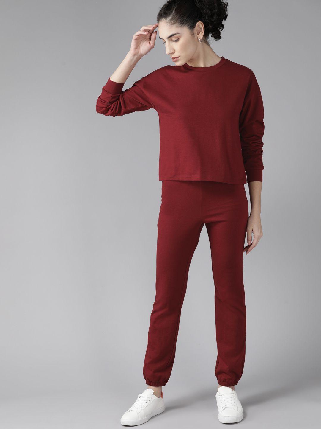 roadster women maroon solid top with joggers