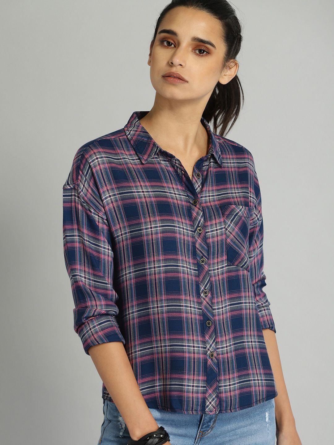 roadster women navy blue  pink regular fit checked casual shirt