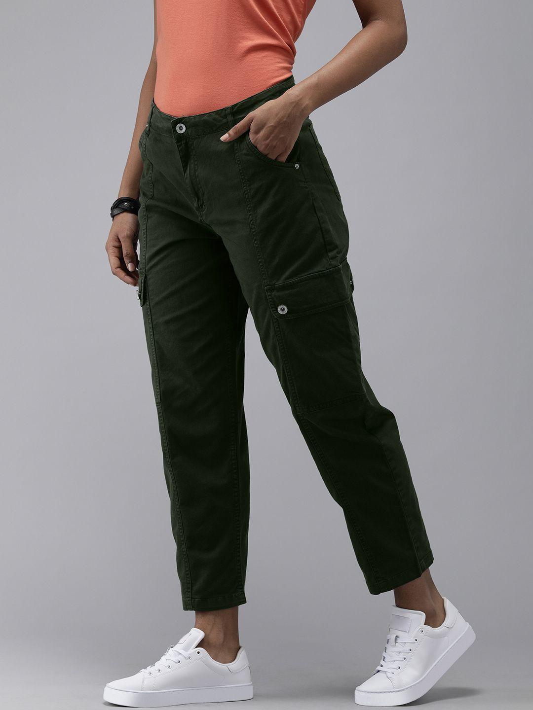 roadster women olive green solid regular trousers
