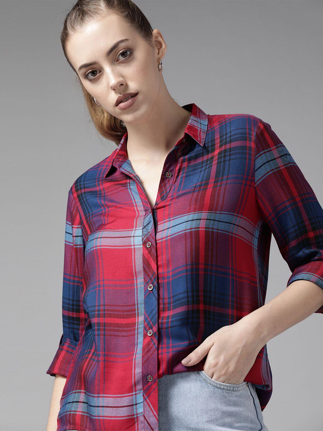 roadster women red & navy blue tartan checked casual shirt