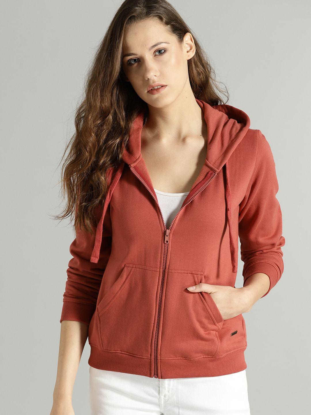 roadster women rust red solid hooded sweatshirt