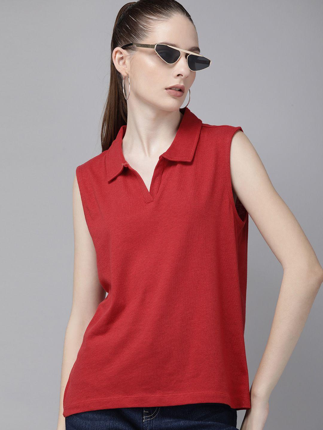 roadster women solid regular fit polo collar t-shirt