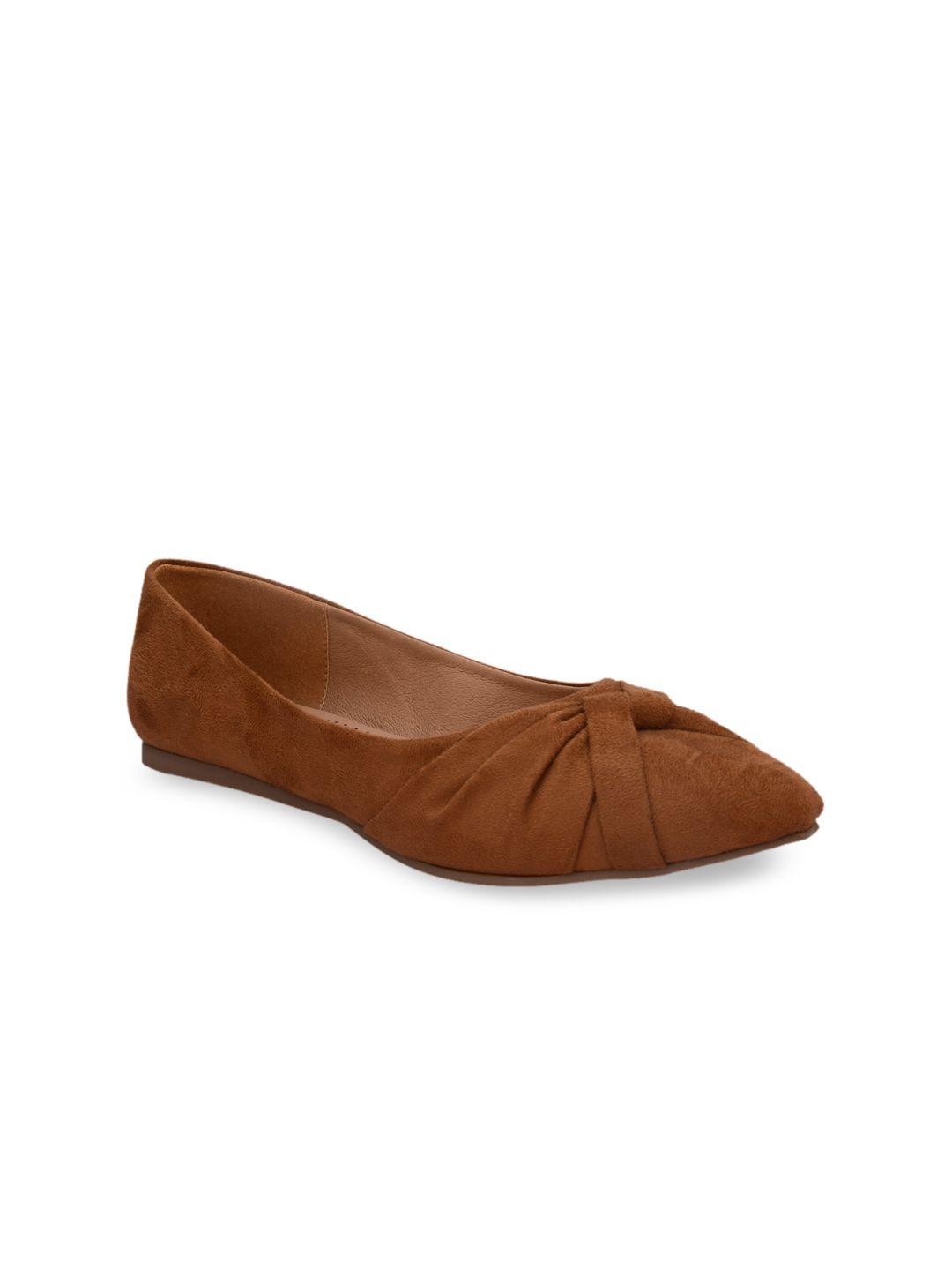 rocia women camel brown textured ballerinas flats