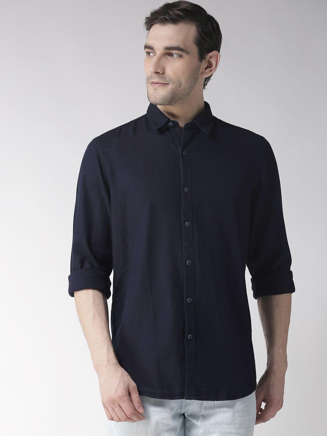 rodamo men navy blue slim fit solid casual shirt