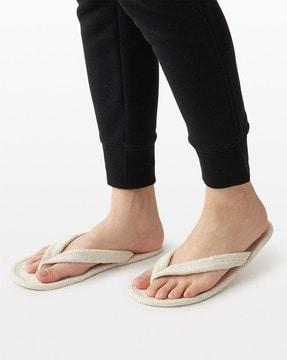 room thong sandals