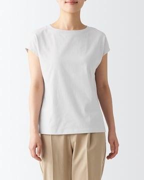 round-neck t-shirt with extended sleeves
