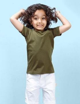 round-neck-t-shirt-with-short-sleeves