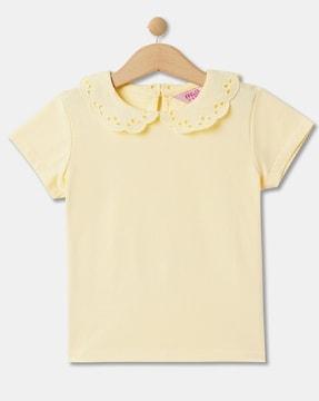 round-neck top with short sleeves