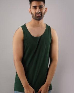 round neck  vest with sleeveless