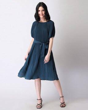 round-neck a-line dress