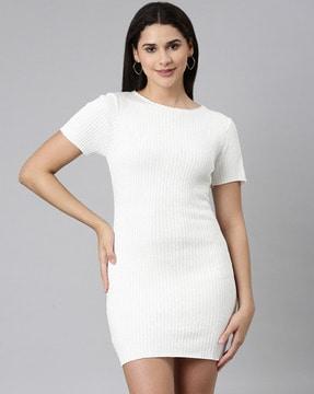 round-neck bodycon dress