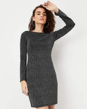 round-neck bodycon dress