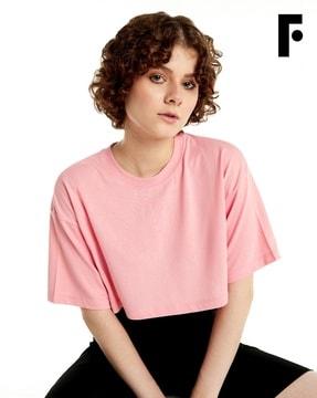 round-neck crop t-shirt