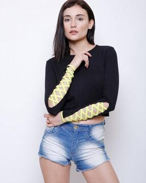 round-neck crop top with sleeve cutouts