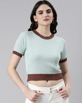 round-neck crop top