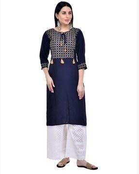 round neck embellished straight kurta