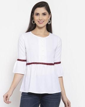 round-neck fitted top