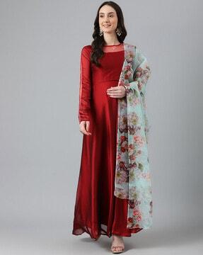 round-neck gown dress with dupatta