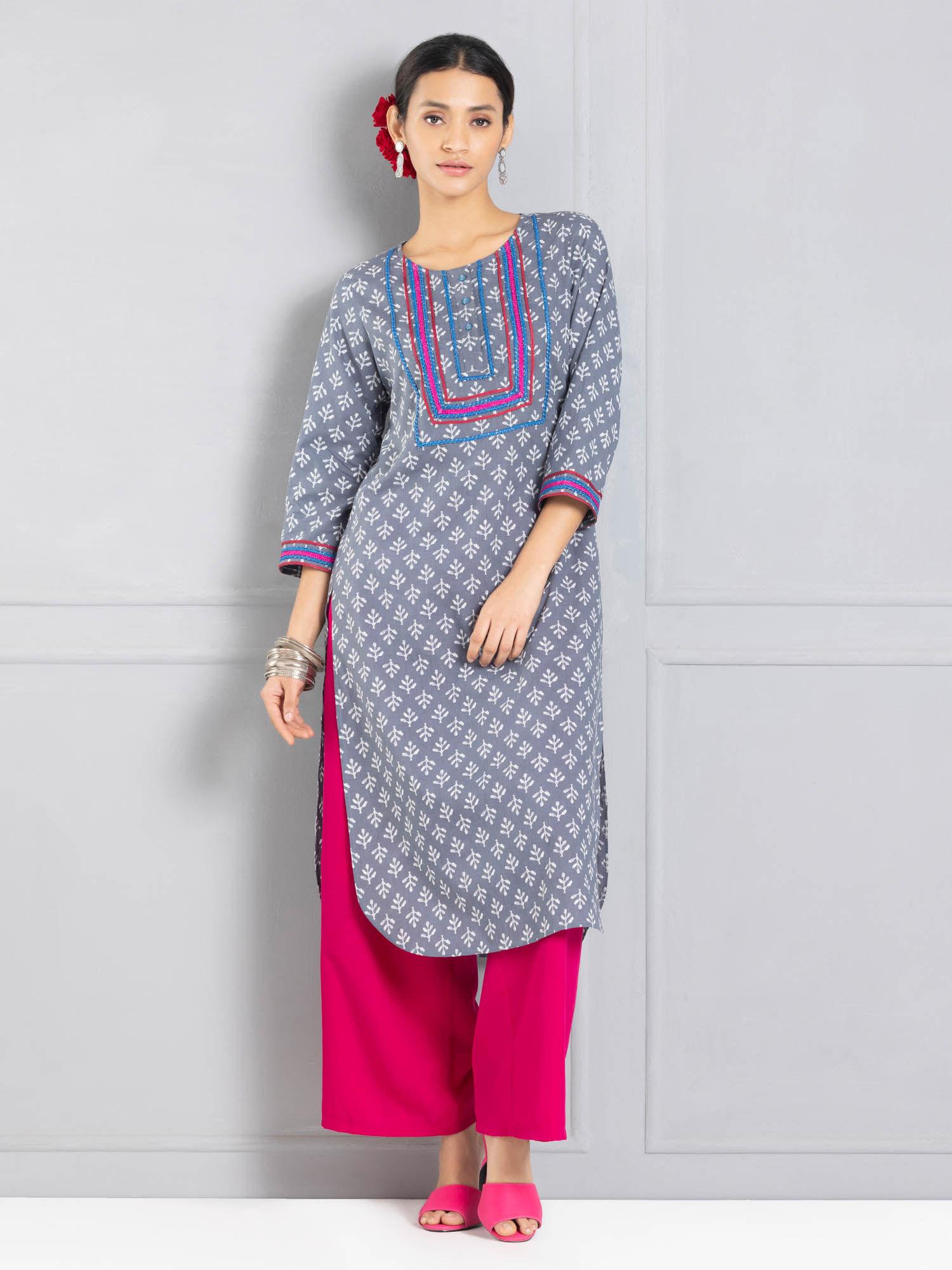 round neck grey block print three-quarter sleeves ethnic kurta for women